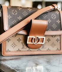 Сумка louis vuitton avenue sling bag in damier graphite canvas fall winter 2018 collection n41719 noir graphite. Louis Vuitton Dauphine Bag Luxury Reveal Our Dubai Life