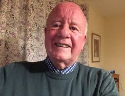 Pet & House Sitter in East Midlands and other states. [ID: 4cp]