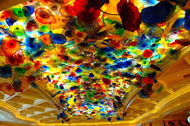 Dale Chihuly S Bellagio Ceiling Those Are Individual Blown Glass Flowers Layered And Backlit Awe Inspiring Chihuly Glass Sculpture Glass Blowing