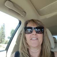 Deanna Benton's Instagram, Twitter & Facebook