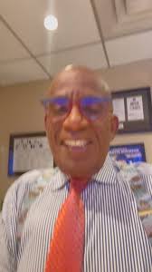 A little @eltonjohn to get the #mondaymotivation going. Let’s go!!!