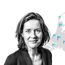 Het woord 'laagopgeleid' gaat in de ban, maar lost dat iets op?