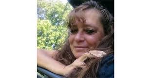 Laura Pickrell's Instagram, Twitter & Facebook