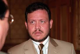 Image of WILT CHAMBERLAINS BROTHER MEETS REPORTERS, 1999-10-13 (photo)