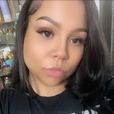 Shyana Landrum (@missshybabyyy) • Facebook