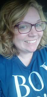 Want some extra volume?? Give the we sculpting taffy and the dry  texturizing spray a try!! ￼