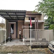 Perjanjian pengikatan jual beli juga mempunyai maksut bahwa penjual sepakat untuk menjual kapada calon pembeli yang di sertai dengan uang muka yang di sepakati untuk dibayarkan di awal. Rumah Siap Huni Shm Imb Pbb 2kt Jumbo 1km Harga Nego Bisa Kpr Di Surabaya Tribunjualbeli Com