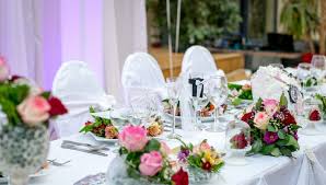 Today, russ phillip and donna theimer (professor t) show how to create a stunning wedding reception centerpiece. 10 Budget Friendly Wedding Flower Solutions 2021 Weird Worm