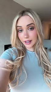 Annabel Redd William