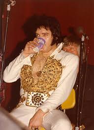 Official page for the king of rock 'n' roll. Pin On Elvis Concert Years 69 77