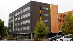 Courtside Apartments Eugene Oregon Google Search Student House Townhouse Designs Architecture