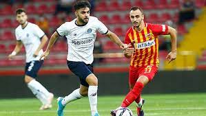 Şehrin asi çocuklarının buluşma noktası. C3drkvn20lyywm