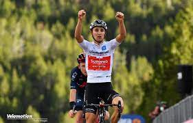 Hier zur giro d'italia 2020. Giro D Italia 18 Sunweb Ineos Fahren Almeida Aus Dem Rosa Trikot