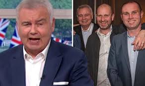 Eamonn holmes, 61, spoke out about his health on twitteras the this morningpresenter explained he had been suffering from chronic pain. Eamonn Holmes Shocked As Brother Calls Him Live On This Morning Tv Radio Showbiz Tv Express Co Uk