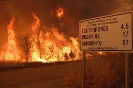 With a total of 665,454 acres (269,300 ha) burned, it is colorado's largest wildfire season on record. Cordoba Desesperacion Ante Los Incendios Forestales Fuera De Control En Las Sierras Que Se Extienden De Copacabana A Punilla Afectando Capilla Del Monte Argentina Forestal