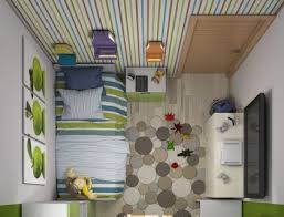 Tata perabot dengan rapi di sekitar dinding kamar, dengan begini kamar akan terasa lebih lapang. Trik Penataan Yang Buat Kamar Tidur Sempit Terkesan Luas