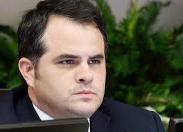 Shreveport City Councilman John Nickelson wants more money for police