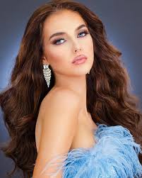 I'm grateful Miss Universe Iceland Hrafnhildur Haraldsdottir and team gave  me a nice birthday celebration. I can't believe they took time to sing  happy birthday. I am humbled and honored officially designing #