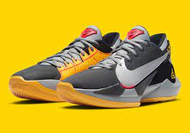 Find mens giannis antetokounmpo shoes at nike.com. Nike Zoom Freak 2 Taxi Giannis Ck5825 006 Release Sneakernews Com