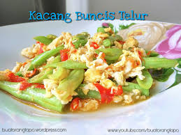 Tumis kacang panjang jamur termasuk menu lezat yang menyehatkan. Kacang Buncis Goreng Dengan Telur Pedas Buat Orang Lapo