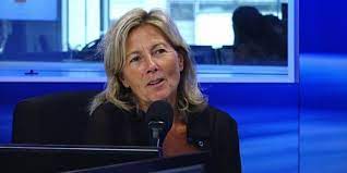 She became famous as a great journalist, television presenter, news presenter and trade unionist. Quand Claire Chazal Reconnait Avoir Ete Candidate Au Ministere De La Culture En 2017