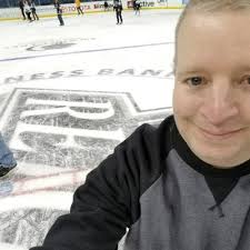 Wade Strand (@StrandWade)