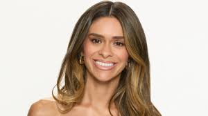 Love Is Blind': Did Joe Ferrucci Date Kacie? His New Girlfriend Averee  Madison Spills