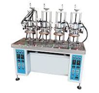 Máquina de formación de bordes curvados para cajas de ...