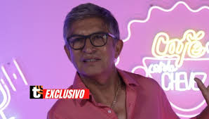 Fernando Armas confiesa que tuvo una hija a los 20 años y ahora tiene nieta  a los 15