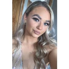 Rosie Donnelly's Instagram, Twitter & Facebook