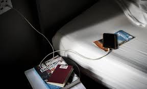 Anda mungkin berpeluang untuk mendapatkan semula handphone hilang tersebut. Jika Tak Nak Bateri Rosak Cepat Ikuti Cara Cas Handphone Selamat Ini Maskulin