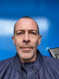 Y'all tell fb errything, “9 days no crack” I be like holy sht