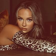 Harley Cameron (@danni_ellexo) • Instagram photos and videos