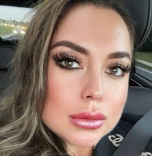 Lissette Cortez's Instagram, Twitter & Facebook