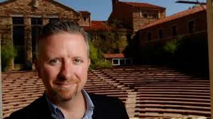 Summer 2014: Summer calls for road trips and visits to intimate venues