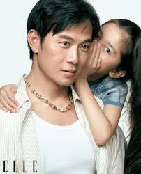 Qi Yuwu Joanne Peh ✨ ELLE Singapore August Cover Editor-in-Chief:  @life_of_charm Photographer: @joellowphotography Fashion Director:  @yan_jeffrey Make-up Artist for Joanne: @shashamsi Hairstylist for Joanne:  @ryan_yap #passionhairsalon Make-up Artist ...