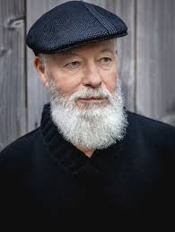 Алехандро обещает жене элене расстаться с маской зорро и вечными приключениями и. Lindenstrasse Tv Serie 1985 2020 Crew United