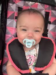 One happy little girl!! Thank you so much Ashlyn for letting me make the  cutest banner for this sweet girls birthday!!💗