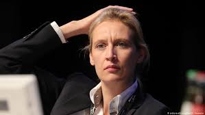 Alice weidel kinder are a theme that is being searched for and liked by netizens today. Afd S Alice Weidel The Pride Of The Populists A Mystery To Everyone Else Germany News And In Depth Reporting From Berlin And Beyond Dw 04 09 2017