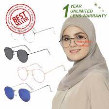 Kacamata bisa menjadi aksesoris pemanis mata dan pembingkai mata yang bisa menutup kekurangan anda. Harga Kacamata Hijab Terbaik Mei 2021 Shopee Indonesia
