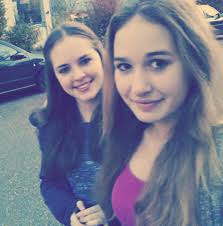 Jennifer Gerhardt (@jennibarbara24)