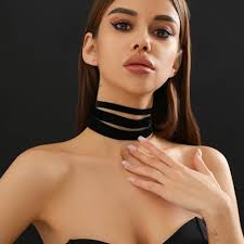 yfstyle 5pcs Black Choker Necklaces Set Black Velvet Chokers for Woman  Adjustable Layered Black Velvet Choker Collar Simple Gothic Velvet Chokers  for Cosplay Birthday Halloween Jewelry Gifts-5Pcs : Buy Online at Best