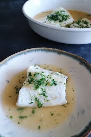 Se pone el bacalao en remojo un día antes y se cambia el agua 1 o 2 veces. Como Preparar Bacalao En Salsa Verde En Thermomix Trucos De Cocina Thermomix