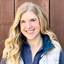 Emma Hussey's Instagram, Twitter & Facebook