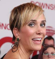 ANNE HATHAWAY & THAT 'DEVIL WEARS PRADA' LOOK READ & WATCH HERE:  https://www.mentalfloss.com/article/647761/the-devil-wears-prada-movie-facts?a_aid=46813  Happy 40th Birthday to American actress ANNE HATHAWAY (born Nov 12, 1982)  known for her ...