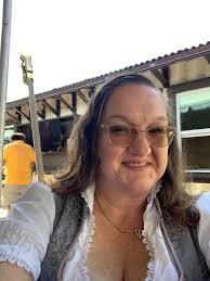 Hello guys! At my work we purchase lots of pickles. They come in 5 gallon  buckets. We have an excess of empty buckets. They have been rinsed and  ready to reuse. Let