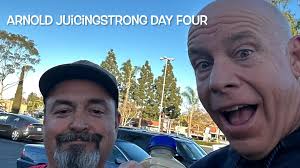 Juicingstrong and eating healthy , Shout out yo Arnold Sandoval and Lisa  Ruscillo