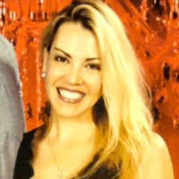 Carrie Knighton's Instagram, Twitter & Facebook