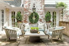 13 Ways To Dazzle With Holiday Decor And More Outdoor Rooms Outdoor Holiday Decor Outdoor Decor