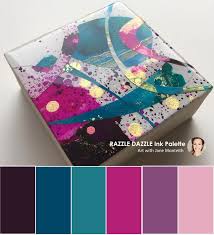 The Gold Touches Really Make This Pop Color Schemes Color Inspiration Color Blending